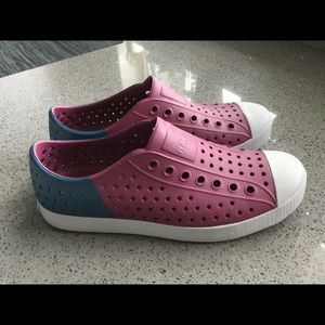 Native shoes size 7 gently used